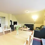 Appartamento 5-zimmer-ferienunterkunft In Mit Garten Zierow