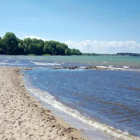 5-zimmer-ferienunterkunft In Mit Garten Lejlighed
