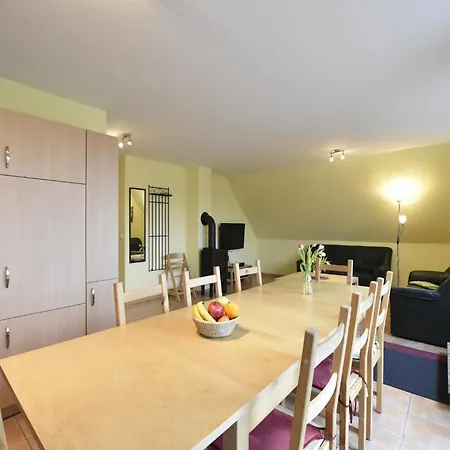 Lejlighed 5-zimmer-ferienunterkunft In Mit Garten *